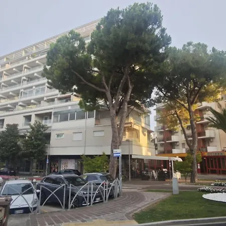 Cozy Beachside Vacation Flat In Lignano