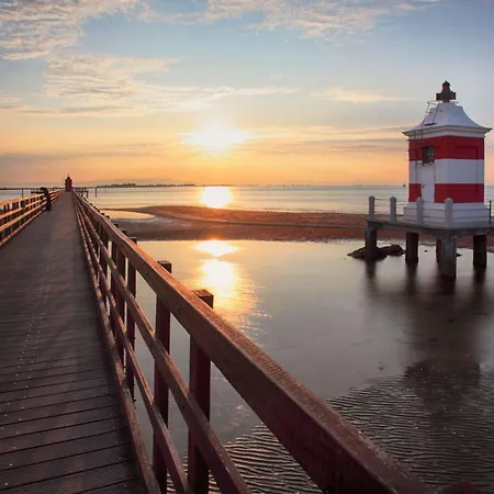 Διαμέρισμα Cozy Beachside Vacation Flat In Lignano *